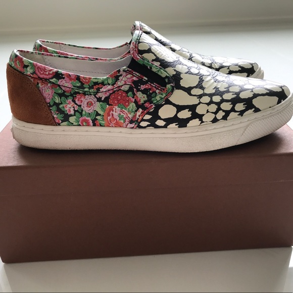 COACH Limited Edition floral-animal print slip-on sneaker - Picture 3 of 4
